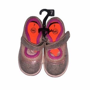 Girls mary jane style shoes